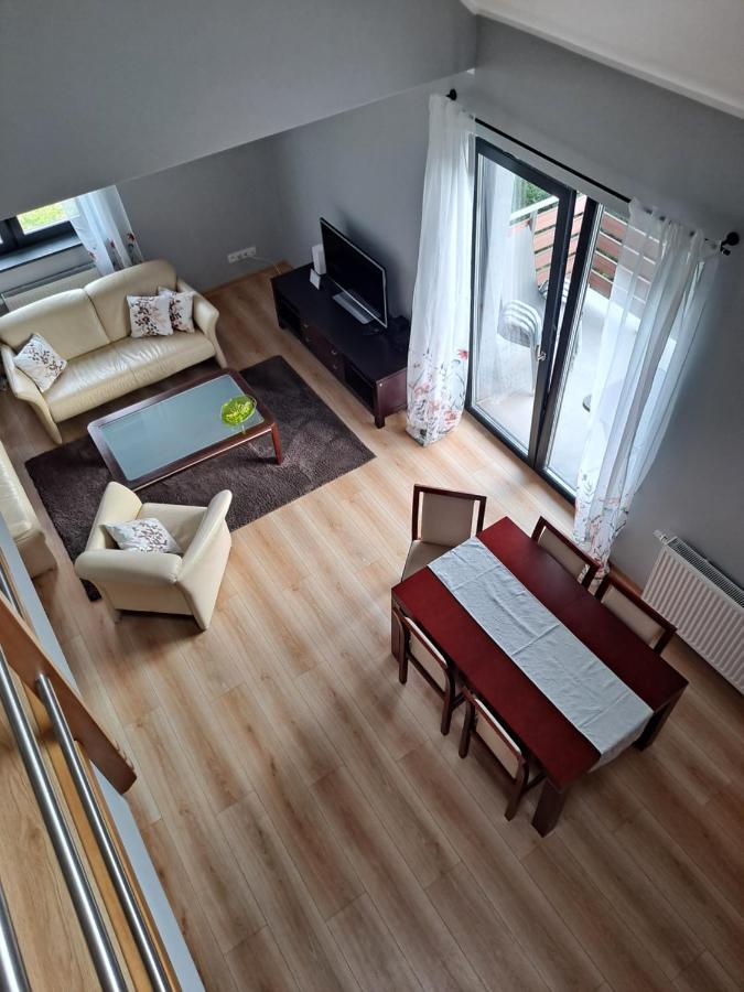 Jelonek Apartment Jelenia Gora Exterior photo
